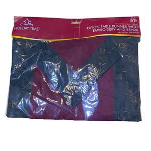 Holiday Time Vintage Rayon Table Christmas Runner w/‎ Embroidery & Beads 72”x14”